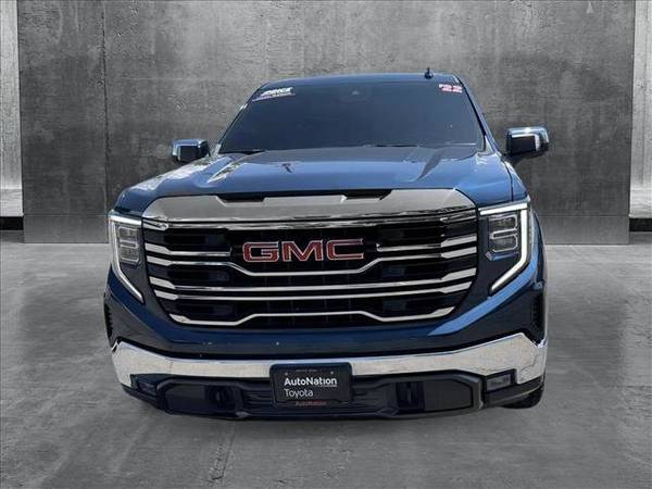 2022 GMC Sierra 1500 4x4 4WD Camioneta SLT Cabina Crew - $47,999 (Llama *(720) 734-4976* para Confirmar Disponibilidad Instantáneamente)63619712287619121