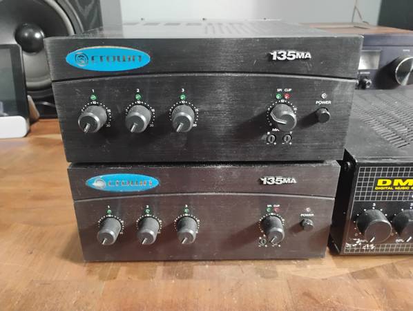2 Crown PA Amplifiers 1