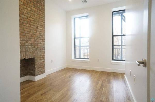 $860 Unfurnished Room In BEDFORD STUYVESANT! Avail. Nov 1! (Brooklyn)64033292112898120