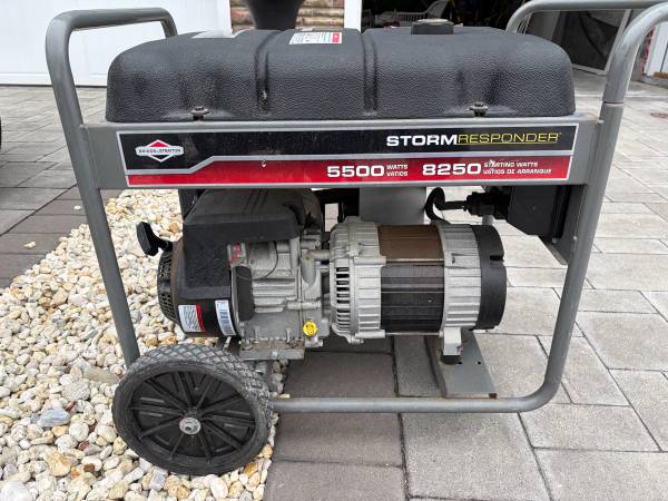 StormResponder 5500W Generator 1