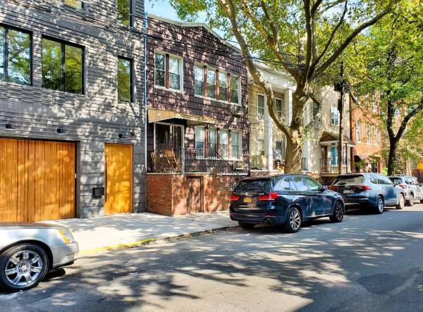 $6,449,000 / 4br - 5000ft2 - All New HUGE 4 story Townhouse +Garage & Elevator, Brokers R Welcome ((VIDEO) Williamsburg)64033462022274121
