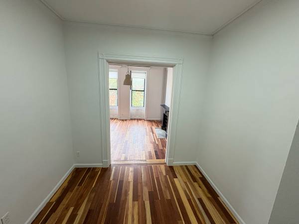 $5,799 / 3br - Gorgeous 3 Bedroom with Laundry in Unit - Prime Fort Greene (Fort Greene)63809042374659121