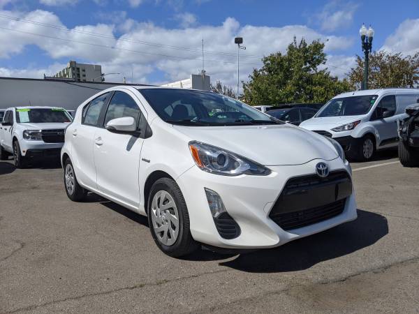 2016 Toyota PRIUS C Two Hatchback 4D - $12,500 (National City)63440319477763121