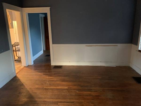 $1,395 / 3br - Casa unifamiliar de 3+ habitaciones en JC (Johnson City)64035577295361124