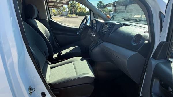 2019 Nissan NV200 - Photo 9