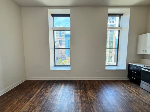 $1,399 / 1br - 421ft2 - NOW TOURING! Modern Studio Apartments in Downtown Pittsburgh👀✨ (Pittsburgh)64013373307905124
