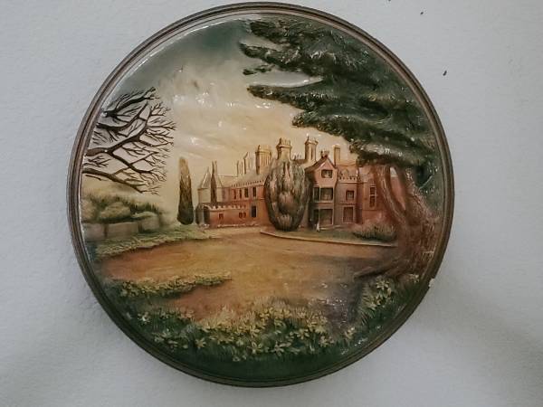 BOSSONS VINTAGE CHALKWARE PLAQUE 1