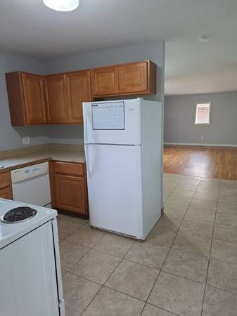 $1450.00 / 2br - 900ft2 - 2 Bedroom Apt., Totally Renovated64010164429315122