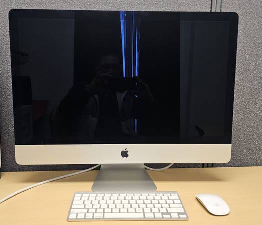 Apple iMAC 1