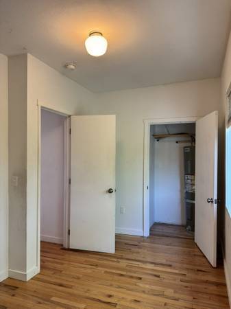 $650 / 1br - Welcome To the Barn! Montavilla One Bedroom in unique plex (Montavilla)63914854075906124