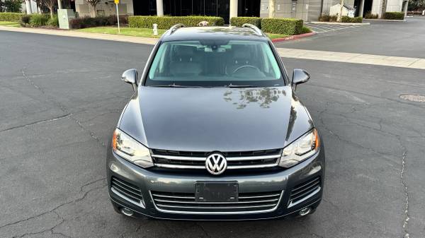 2014 Volkswagen Touareg V6 3.6L AWD - $9.300 (Sacramento, CA)63443895339649122