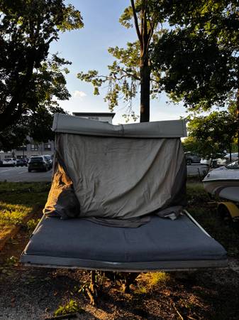 Sequoia Camper 1