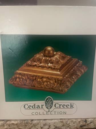 NIB Golden Wooden Box w/ Lid 1