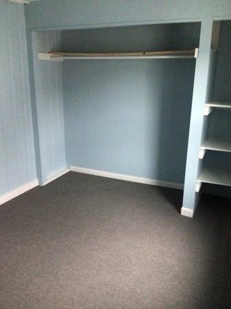 $1,050 / 2br - ISO roomate to split 2 bdr apt. (Burlington)63992935990658121