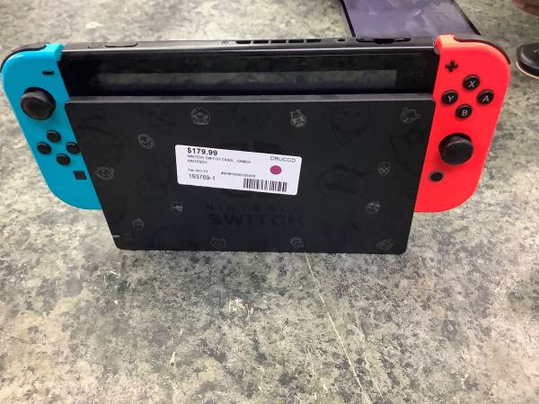 Nintendo Switch Cradle 193768-1 1