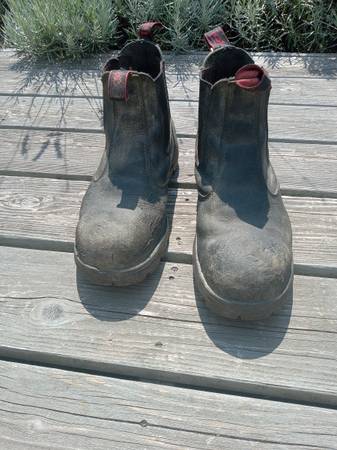 Free work boots returned to me cuz wrong size 1