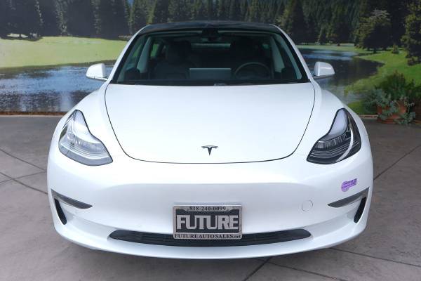 2019 Tesla Model 3 Long Range sedán Blanco Perlado Multi-Capa - $23,495 (LLAME AL 323-380-1127 PARA DISPONIBILIDAD)63624654231425121
