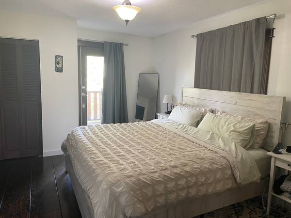 Quiet Living | 5830 Hubert Street 5