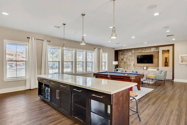 $1,065 / 1br - 690ft2 - Pool Table/Billiards, Ceiling Fans, Vinyl Flooring (Jacksonville)64005272208643120