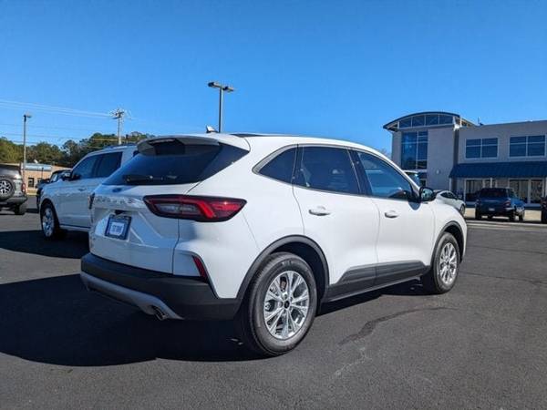 2025 *Ford* *Escape* *Active FWD* - $31,480 (Legacy Ford)63620880624129123