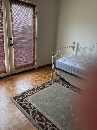 $1,000 / 1br - Habitación privada en planta baja (Santa Maria)63663871411715120