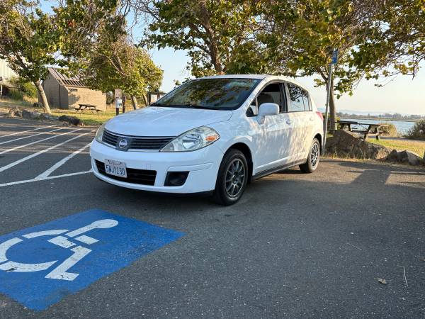 2007 Nissan Versa S 4 speed automatic - $4,000 (Oakland)63617492745217121
