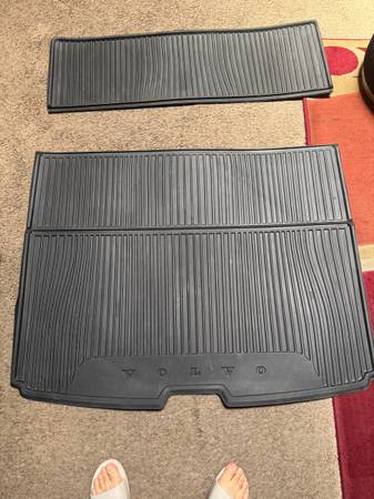 Volvo XC90 Genuine Trunk Mat - Molded Plastic Charcoal 6/7 Seater 1