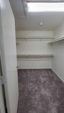 $1,618 / 2br - 1042ft2 - 2/BD, Se permiten mascotas, Patio interior (3940 Scott Robinson Blvd., #1124, North Las Vegas, NV)63859613205121120
