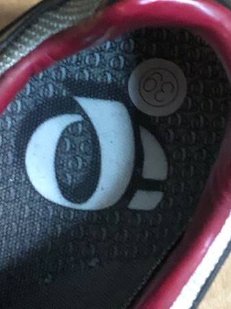 NEW Women’s Pearl Izumi Biking Shoes - $40 (Wen)63441595842051124