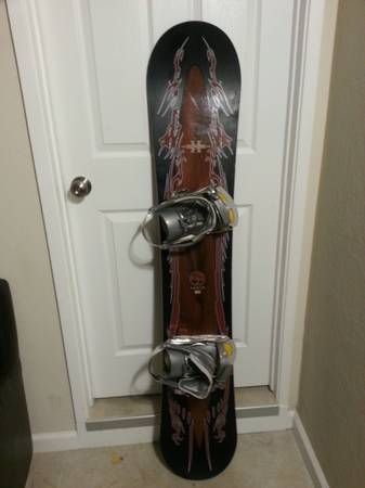Arbor 158cm Snowboard and bindings 1