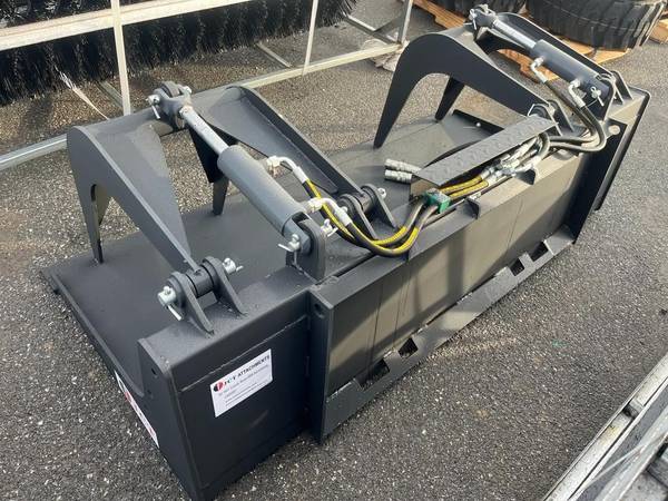 Skid Steer Loader quick detach Cat, Bobcat, John Deere attachments 1