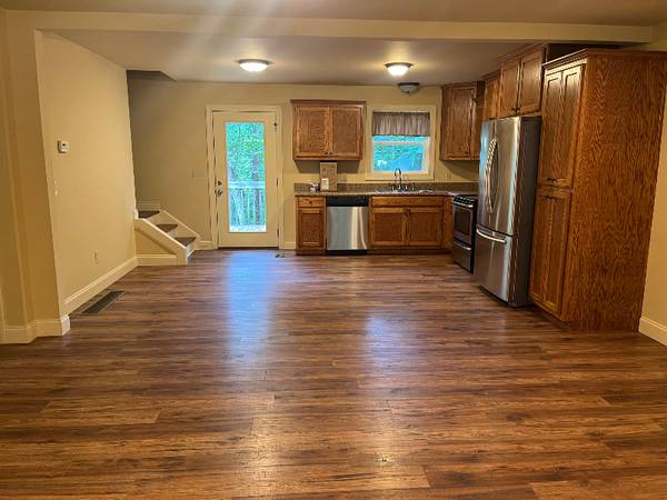 $2000.00 / 3br - 280 Sleepy Hollow Rd63963858123650123