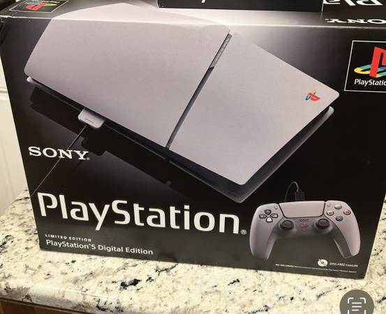 30TH ANNIVERSARY PS5 DIGITAL EDITION 1
