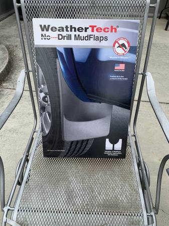 WeatherTech Ford Explorer 2011-2019 No Drill Mud-flaps 1