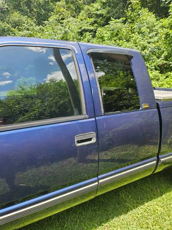 96 Chevrolet Silverado Truck 4x4 - $4,50063625082793729123