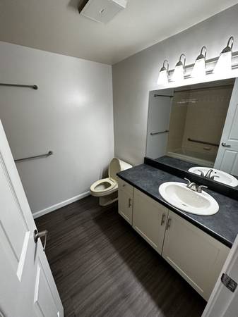 $1,900 / 1br - 790ft2 - Almacenamiento adicional, vista panorámica, mantenimiento de emergencia 24/7 (180 Woodbury St, Manchester, NH)63656244943617122
