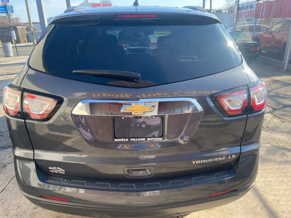 Check Out This Spotless 2014 Chevrolet Traverse with 103,630 -queens - $9,495 (Middle Village)63441376845825124