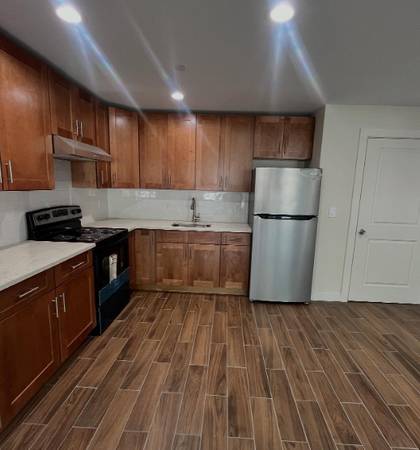 $3,000 / 2br - 2 Bedroom Apartment – $3,000/month | Hudson River Views (Bronx)63827341857281121