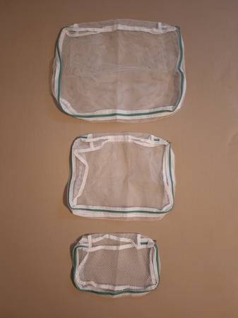 3-New Mesh Traveling Organizers with Zippers 1
