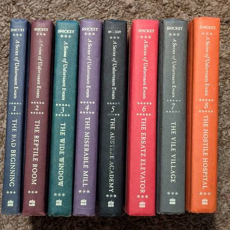A Series of Unfortunate Events Books 1-8 - books & magazines