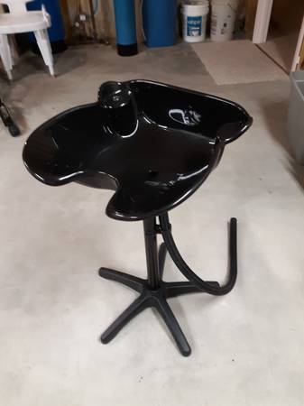 Shampoo bowl, angled cushion 1