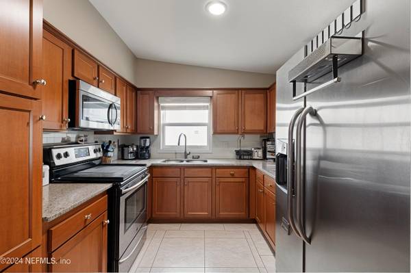 $2150.00 / 4br - 1596ft2 - Spacious 4BR/3BA Home in Jacksonville64005272015363123