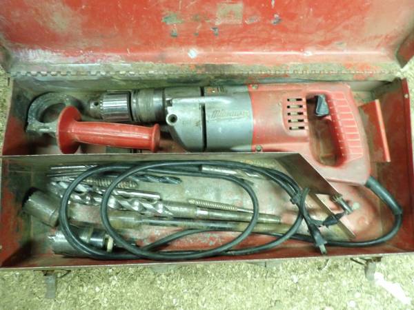 MILWAUKEE 1/2" HAMMER DRILL- MAKE AN OFFER 1