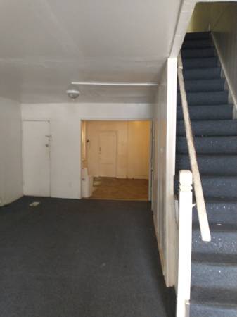 $120 Medium Sized Room Available -$120/Week - All Utilities Included! (Philadelphia)63666762173569122