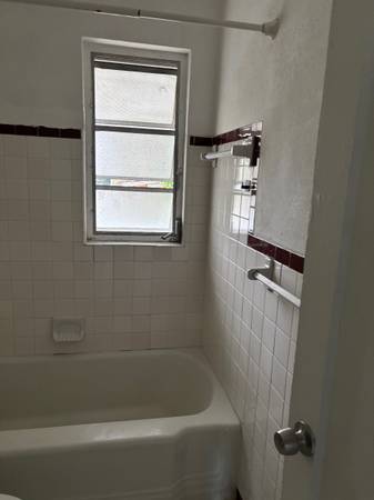 $2,300 / 2br - 950ft2 - Duplex (Village of Biscayne Park)63825138614019121