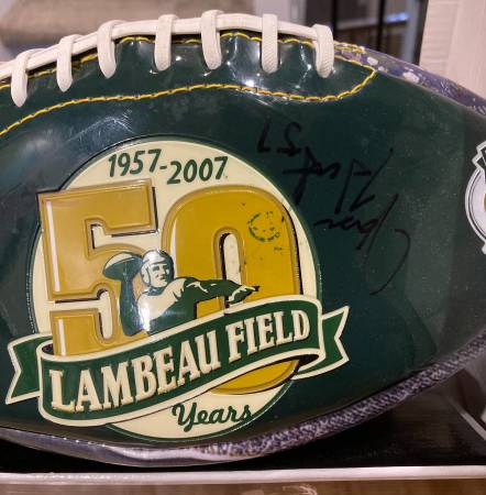GREEN BAY PACKER FOOTBALL WITH SIGNATURES 1