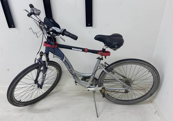 SIZE 5’2-5’10 TREK Stepthrough Low Step Bike Flat Protection Bell Bag 1