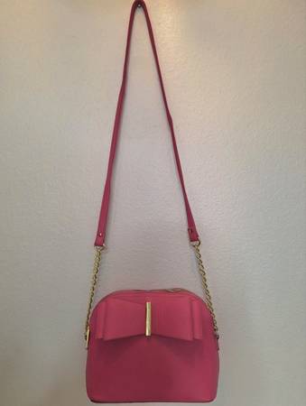 Betsey Johnson Bow, Top Zip, Pink Crossbody Bag (Retails for $50.00) 1