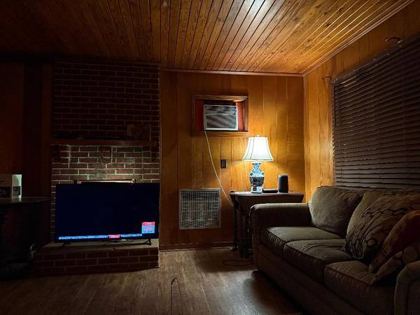 $400 / 1br - 300ft2 - Furnished bedroom in 3 BR house (Finger)63812779785857122