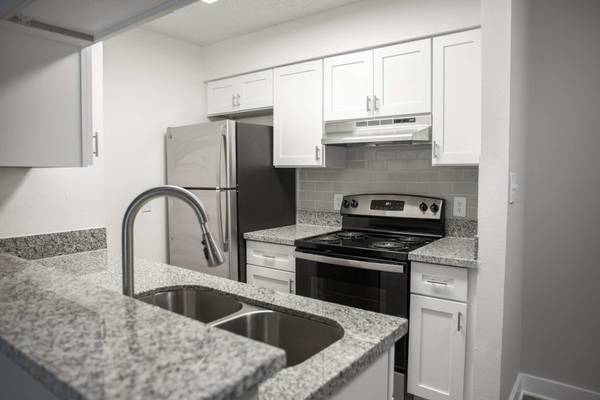 $1,499 / 1br - 650ft2 - We have what you need and more! Come see our fantastic views! (Tampa)63976135439107124